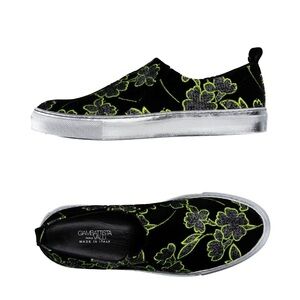 High End Italian designer flat shoes with silver platform
